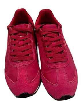 Puma HOT🔥 Pink Sneakers
